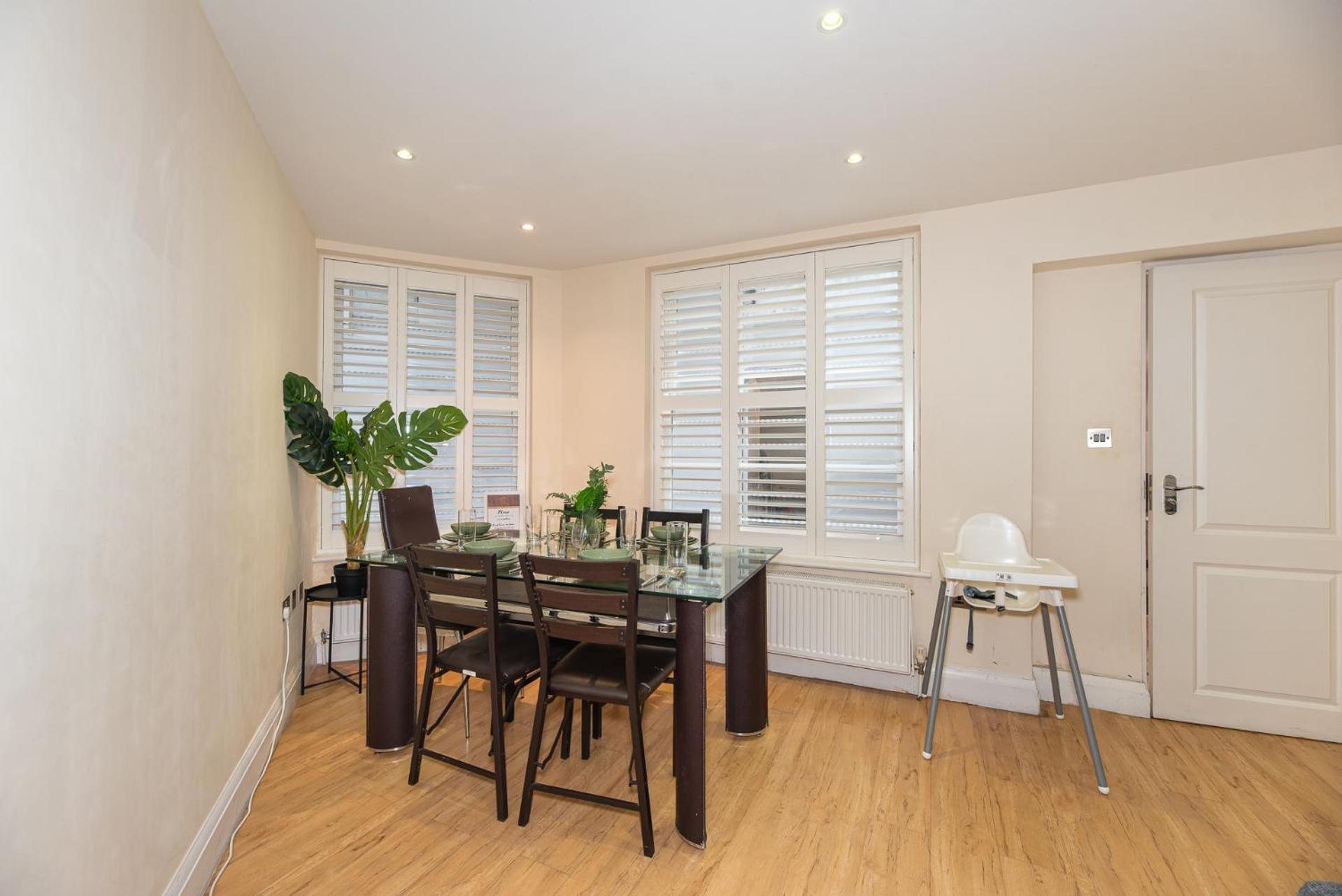 3 Bedroom Apartment With Private Terrace In Pimlico, Westminster, Victoria Londra Dış mekan fotoğraf