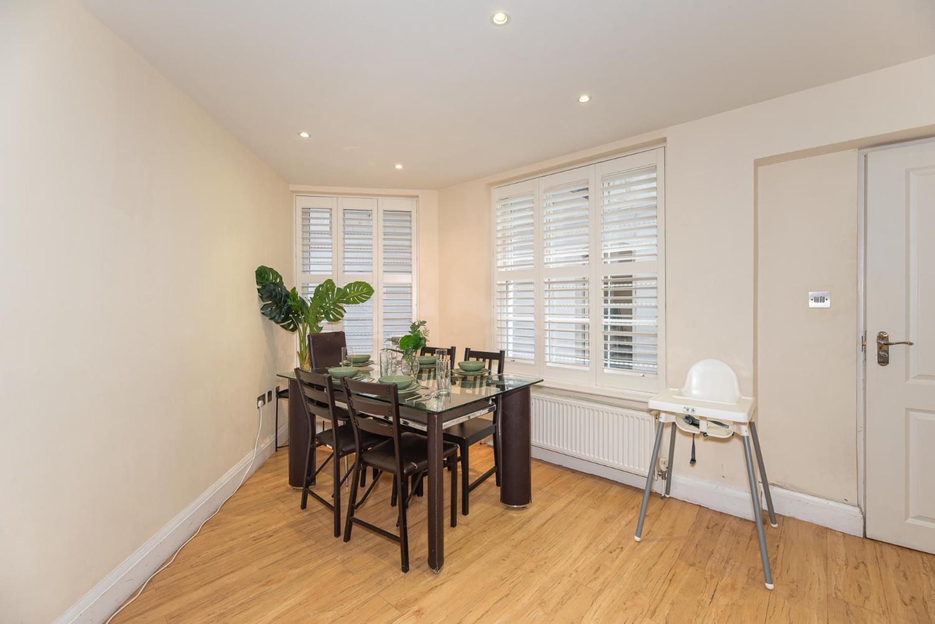 3 Bedroom Apartment With Private Terrace In Pimlico, Westminster, Victoria Londra Dış mekan fotoğraf