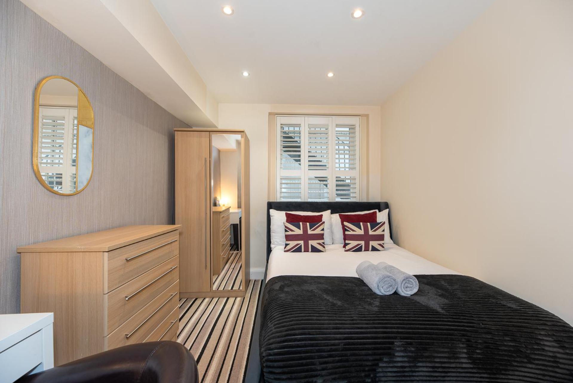 3 Bedroom Apartment With Private Terrace In Pimlico, Westminster, Victoria Londra Dış mekan fotoğraf