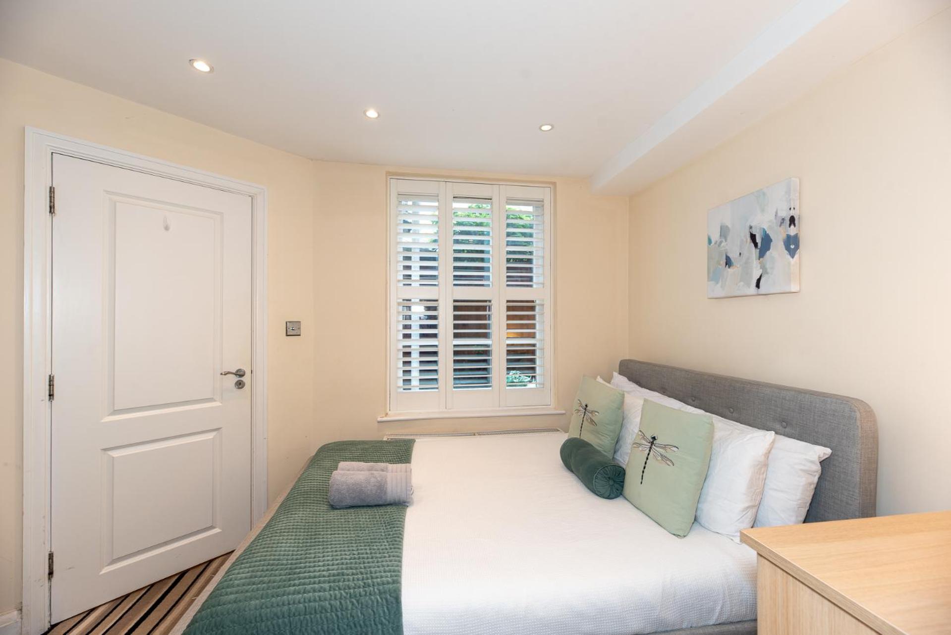 3 Bedroom Apartment With Private Terrace In Pimlico, Westminster, Victoria Londra Dış mekan fotoğraf
