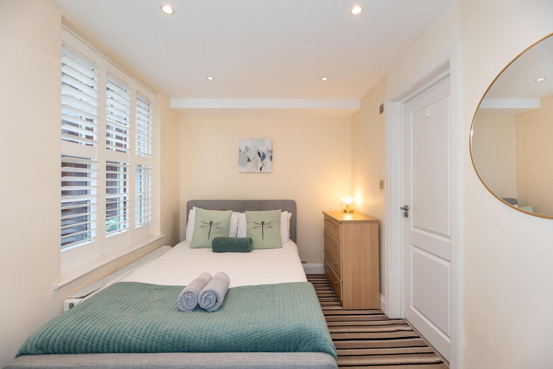 3 Bedroom Apartment With Private Terrace In Pimlico, Westminster, Victoria Londra Dış mekan fotoğraf