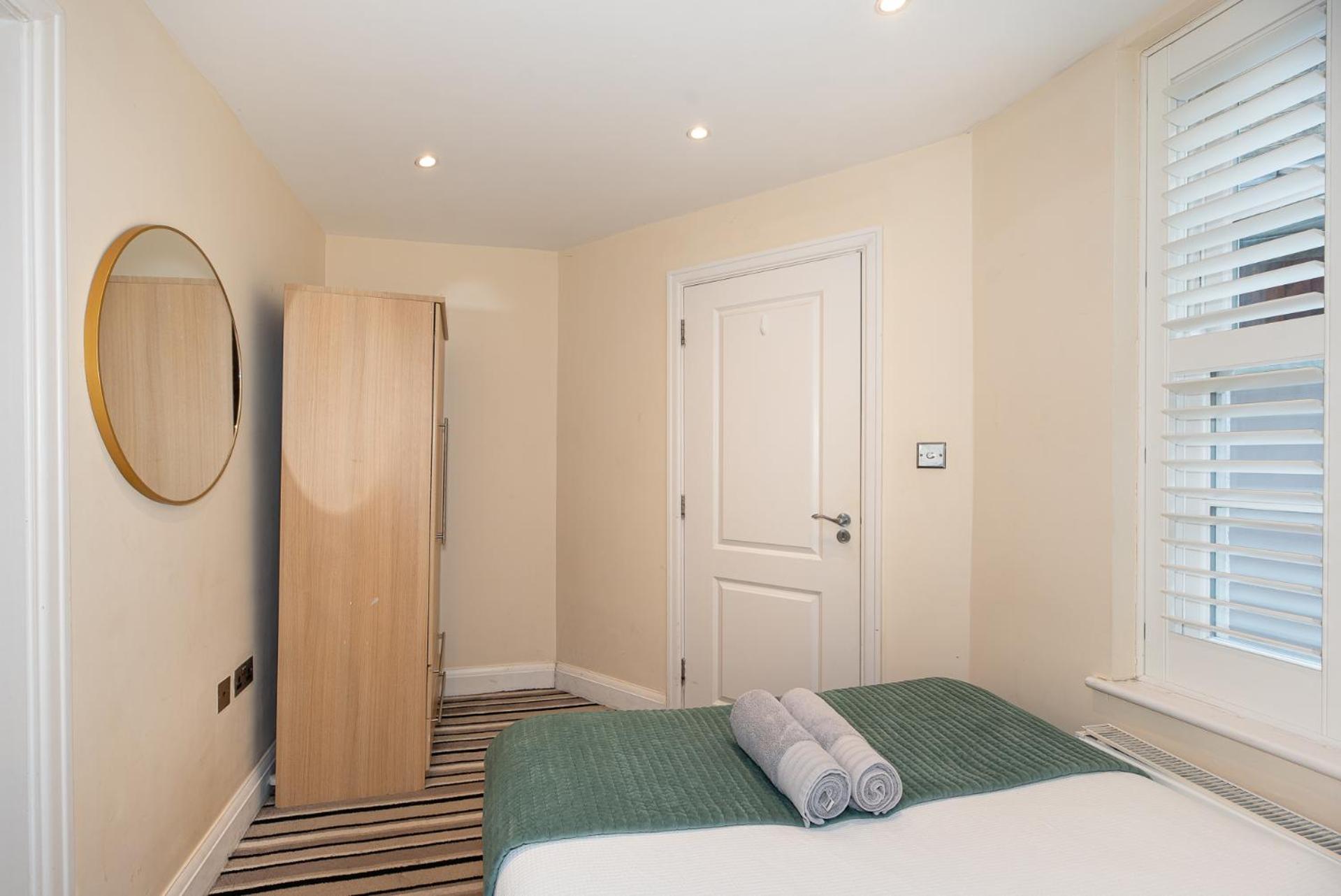 3 Bedroom Apartment With Private Terrace In Pimlico, Westminster, Victoria Londra Dış mekan fotoğraf