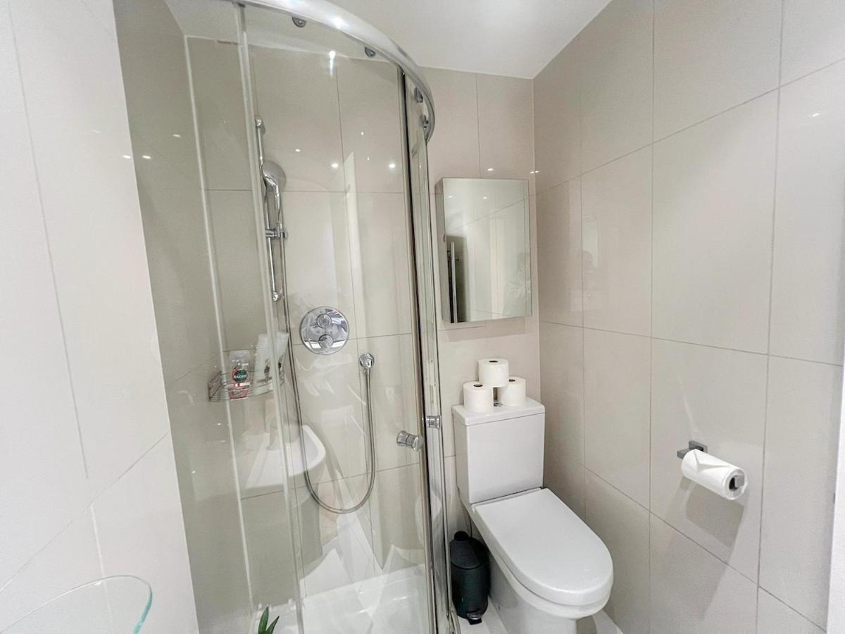 3 Bedroom Apartment With Private Terrace In Pimlico, Westminster, Victoria Londra Dış mekan fotoğraf