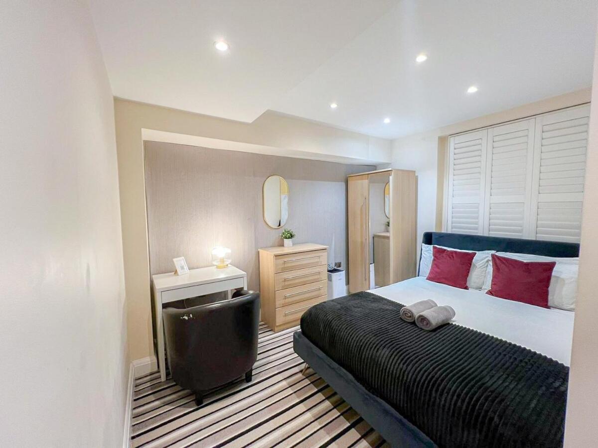 3 Bedroom Apartment With Private Terrace In Pimlico, Westminster, Victoria Londra Dış mekan fotoğraf