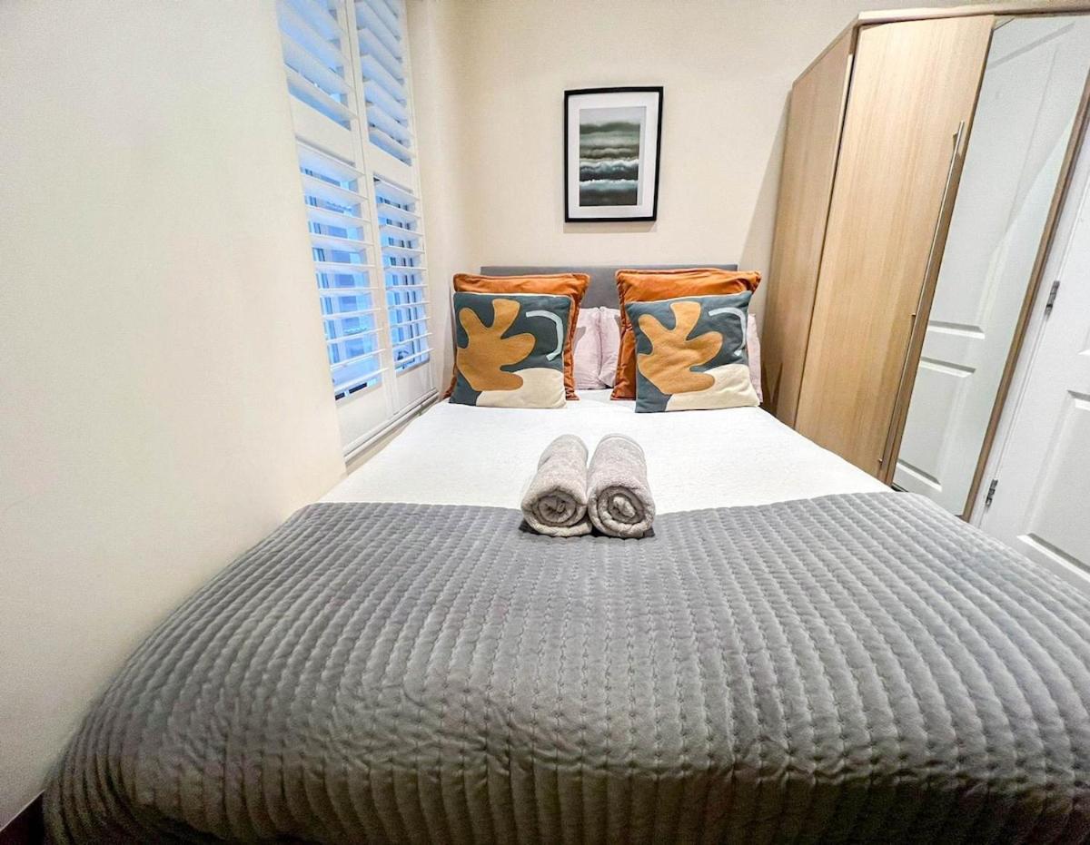 3 Bedroom Apartment With Private Terrace In Pimlico, Westminster, Victoria Londra Dış mekan fotoğraf
