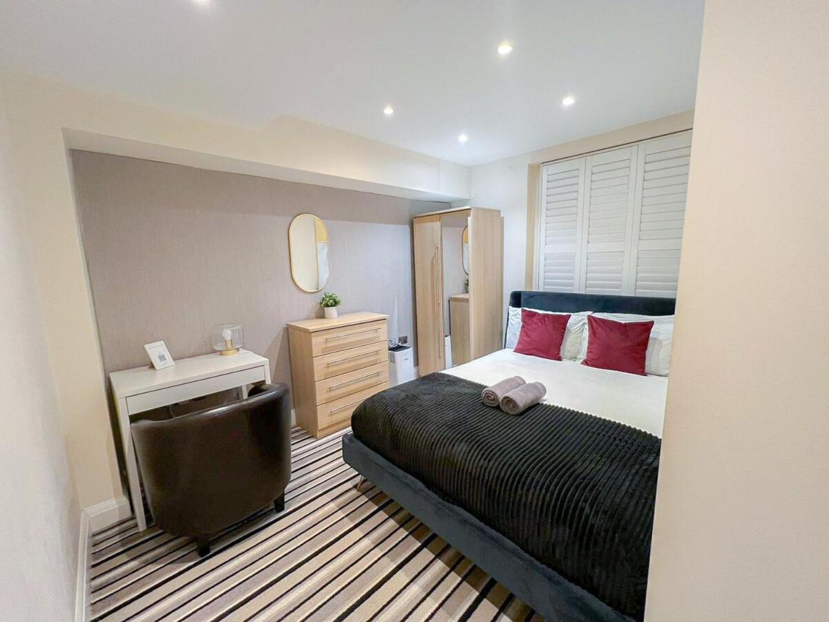 3 Bedroom Apartment With Private Terrace In Pimlico, Westminster, Victoria Londra Dış mekan fotoğraf
