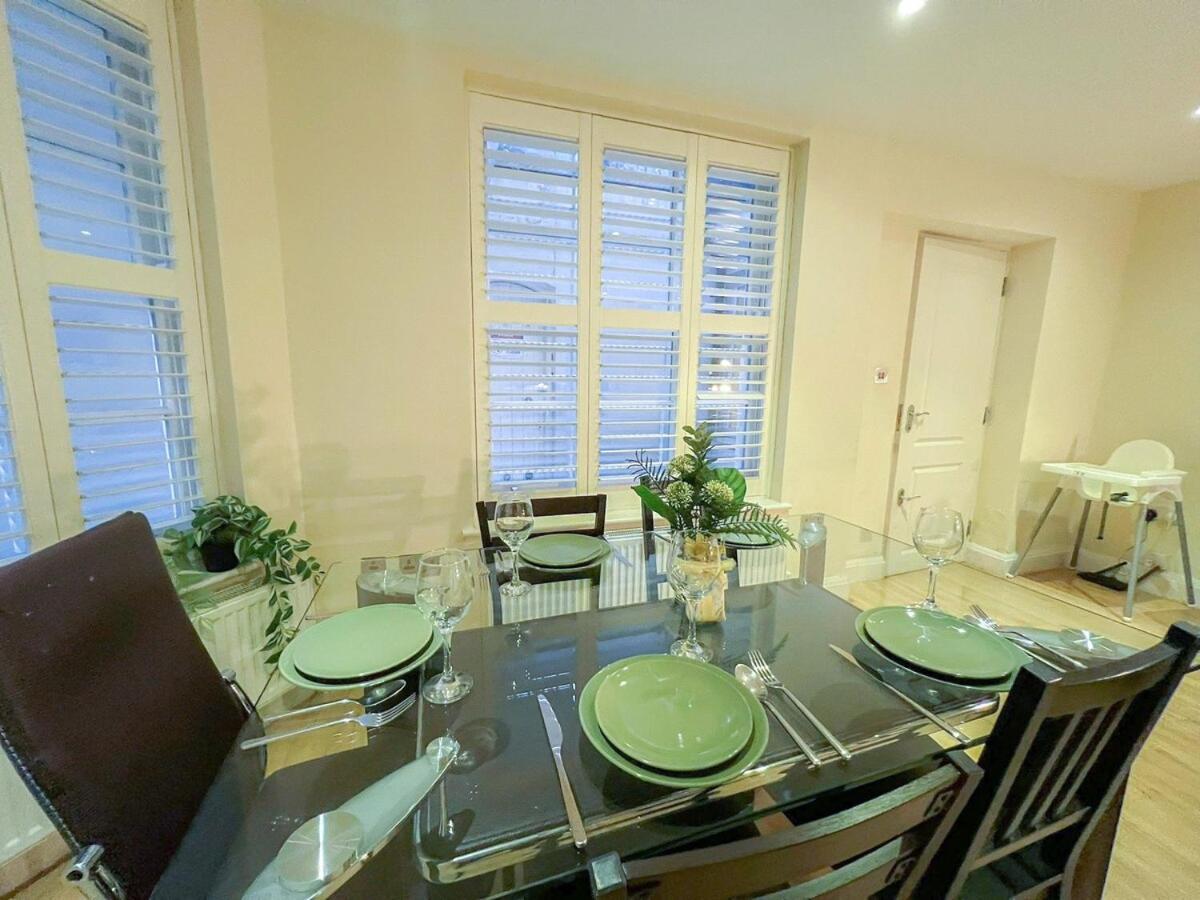3 Bedroom Apartment With Private Terrace In Pimlico, Westminster, Victoria Londra Dış mekan fotoğraf
