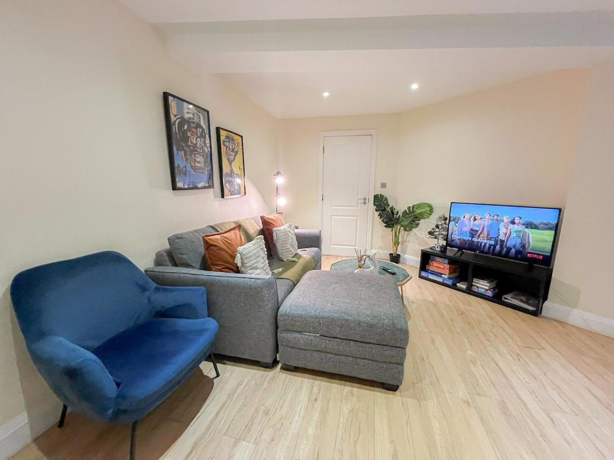 3 Bedroom Apartment With Private Terrace In Pimlico, Westminster, Victoria Londra Dış mekan fotoğraf