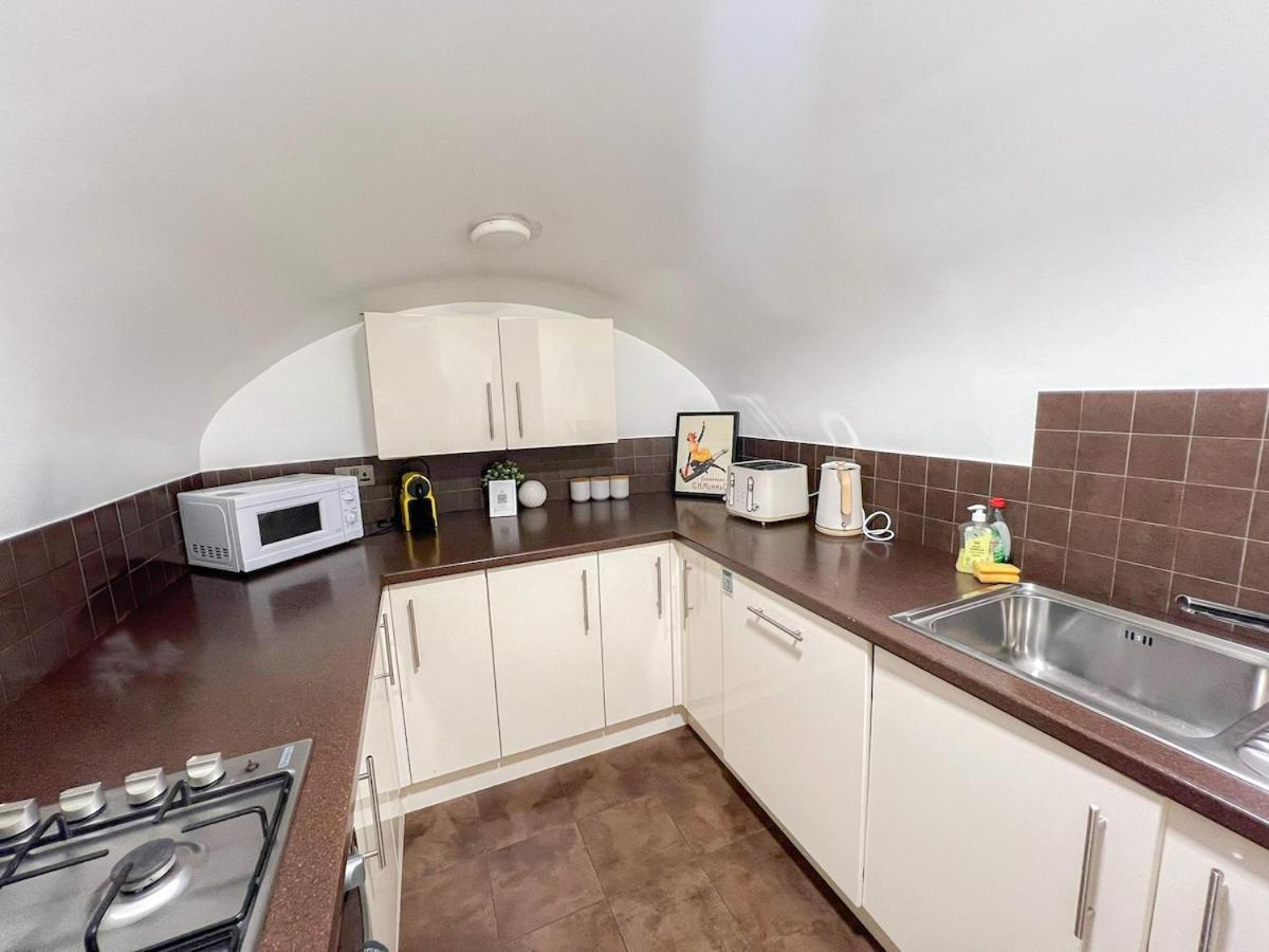3 Bedroom Apartment With Private Terrace In Pimlico, Westminster, Victoria Londra Dış mekan fotoğraf