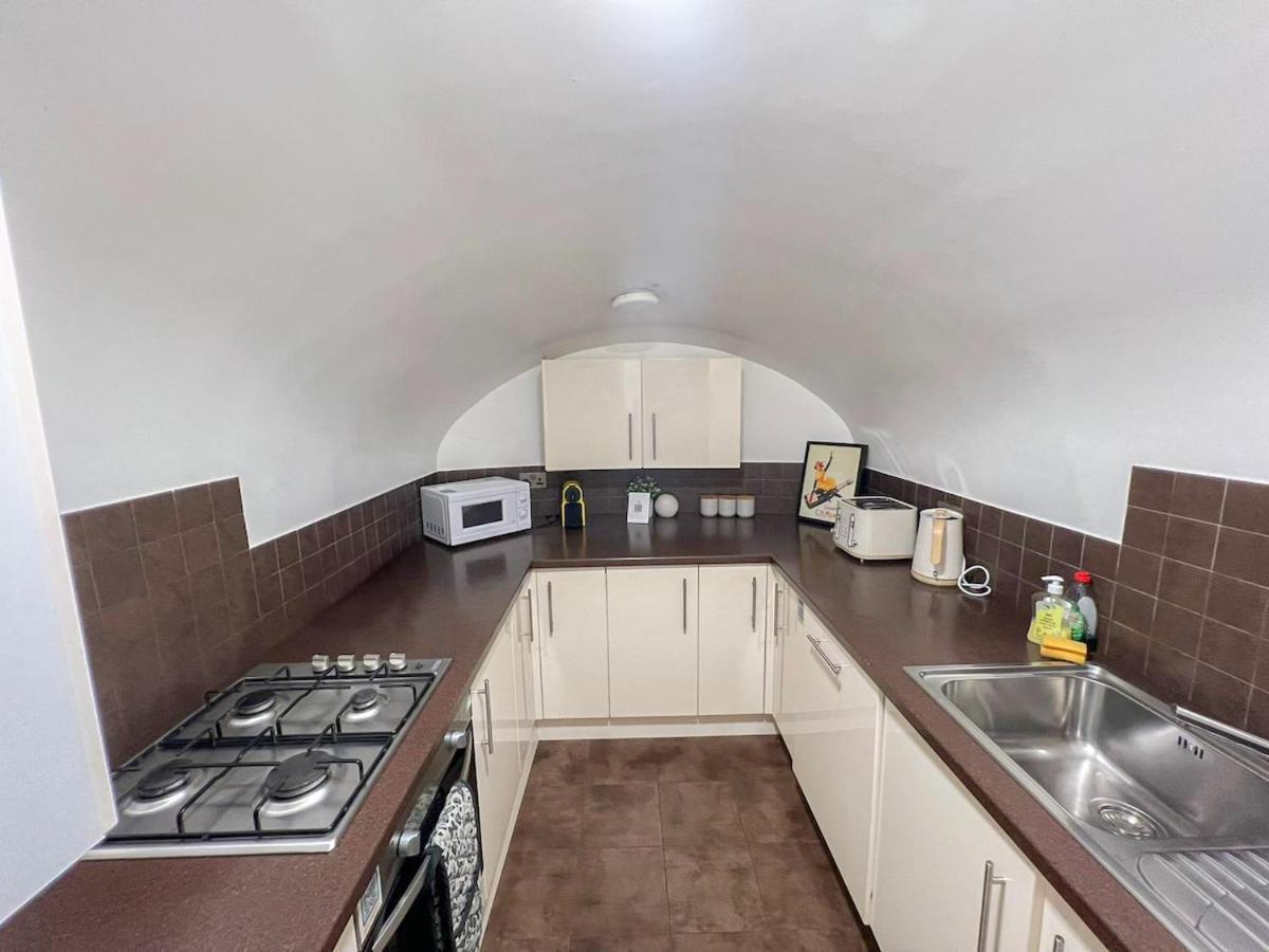 3 Bedroom Apartment With Private Terrace In Pimlico, Westminster, Victoria Londra Dış mekan fotoğraf